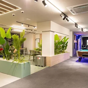 3* Капсульный отель Futurotel Malagueta