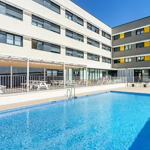  Хостел Residencia Universitaria Resa Campus